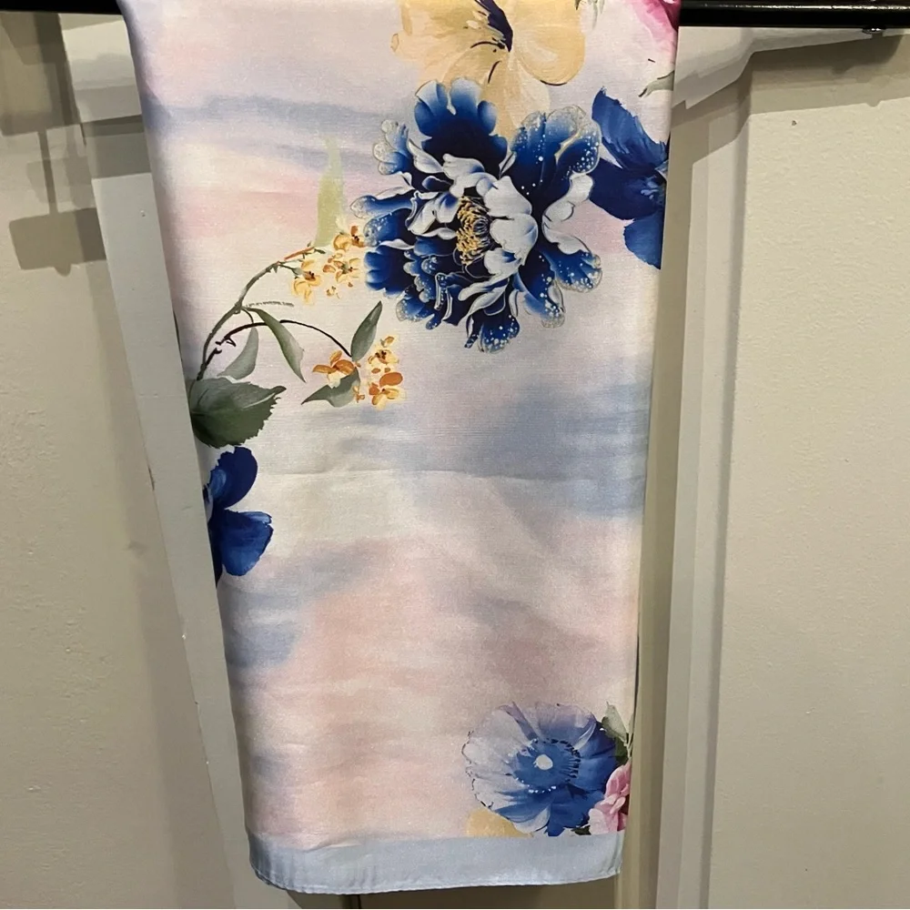Amalfi Coast Silk Blend Floral Square Scarf NWOT